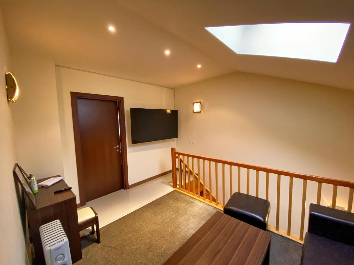 라즐로그 Sunny Duplex With Spectacular View In Terra Complex 아파트 호텔 외부 사진